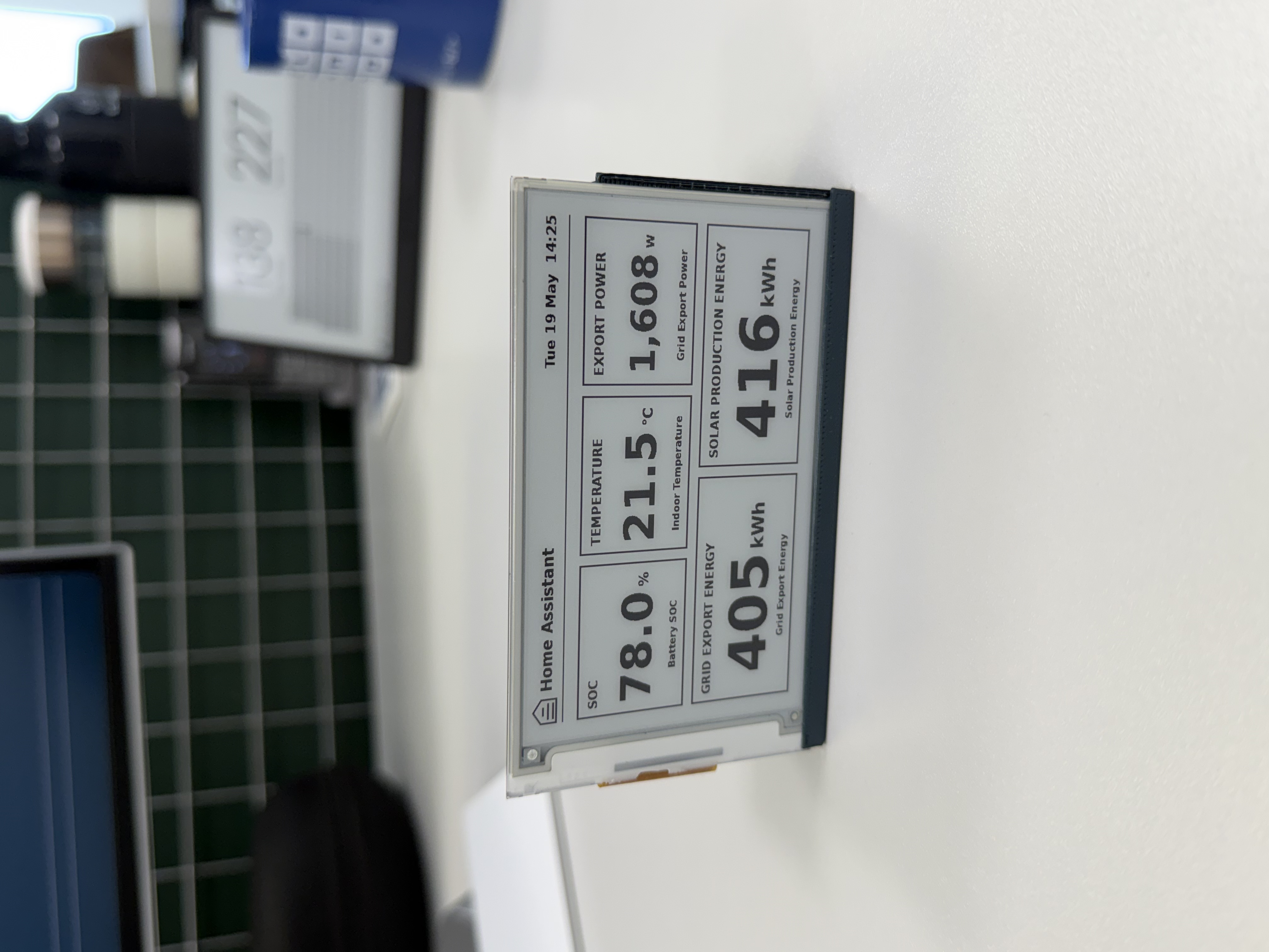InkView Midi showing Home Assistant solar data